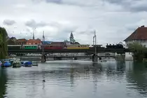 DBB: Sonderfahrt nach Oberdorf bei leider sehr trübem Wetter auf der von der Einstellung bedrohten ehemaligen SMB-Strecke mit der Eb 3/5 5810 (ehemals SBB) beim Passieren der Aarebrücke Solothurn am 5. September 2015.
Foto: Walter Ruetsch