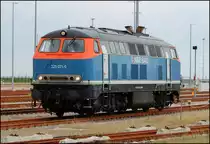 225 071-0 der NBE RAIL auf dem Weg zu ihrem Containerzug auf dem JWP Wilhelmshaven. 04/09/2015
