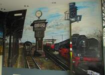 Ein Wandgemälde vom alten Erfurter Hauptbahnhof, am 06.09.2015 in der Wartehalle in Erfurt Hbf.