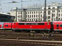 DB Regio 111 178-0 am 08.08.15 in München Hbf vom Bahnsteig aus fotografiert