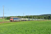 Schon bald sind die alten EWI Module an den EWIII Pendeln Geschichte; RE 4380, BDt EWII ex. SBB 50 63 82-33 915-4, B EWI 50 63 20-33 720-3 und Re 465 005-7, Worb SBB, 07.09.2015. 

