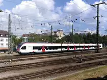SBB - Triebzug RABe 521 204-3 beim verlassen des Bahnhofs Singen am 02.08.2015