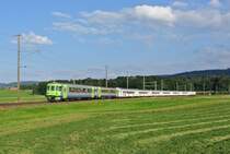 Der Kambly RE 4381 wird jeweils Mo-Fr mit einem EWI Modul verst�rkt; Bt EWI 50 85 80-35 901-8, AB EWI 50 85 39-35 424-3 und Re 465 004-0, Worb SBB, 08.09.2015.