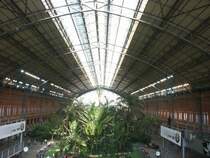 Madrid, Estacion Atocha,Warte- und Schalterhalle
aufgenommen: 06.10.2005