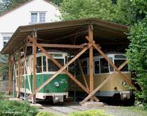 Abgestellte Triebwagen der ehemaligen Schmalspur-Stra�enbahn Linie 31 Dresden-Niedersedlitz - Kreischa (Lockwitztalbahn); 12.06.2004
