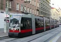 Wien Wiener Linien SL 5 (B 667) Rauscherstraße / Wallensteinstraße (Hst. Rauscherstraße) am 1. Juli 2015.