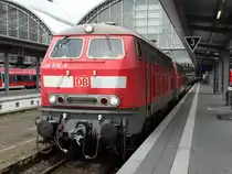DB Fernverkehr 218 836-5 Abschlepper mit Hilskupplung am 20.05.15 in Frankfurt am Main Hbf