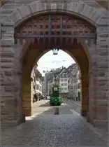 Cornichon am Spalentor in Basel. September 2015.