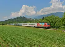 541 013 mit D 211 am 10.06.2015  bei Podnart. 