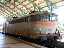 BB 9324

mit Regionalzug im Endbahnhof Arcachon eingefahren.

Arcachon 
17.09.2004