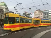 Be 4/8 255 unterwegs auf der Linie 10 am Bhf. SBB, 19.09.2015