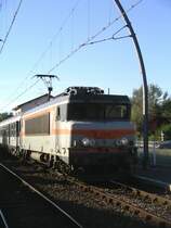 BB 7319 

mit Regionalzug aus Arcachon im Bahnhof Le Teich

Le Teich
17.09.2004