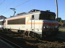 BB 7319 

mit Regionalzug aus Arcachon im Bahnhof Le Teich

Le Teich
17.09.2004