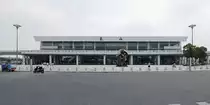Bahnhofsgebäude Kunshan, Südseite, 20.6.15; hier fahren die normalen Züge.