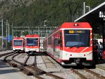 MGB - Triebzügetreff im Bahnhof Brig mit dem ABDeh 4/8 2024 als Regio nach Fiesch am 06.09.2015