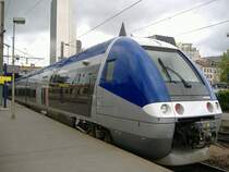 Z 27553 (AGC-ZGC)

Dieser Elektrotriebwagen f�r den Regionalverkehr in Lothringen ist auf dem Bild noch brandneu- er wurde im M�rz 2006 geliefert.

Nancy

27.05.2006

