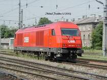 2016 002-4 als Lokzug bei der Einfahrt in den Frachtenbahnhof Matzleinsdorf