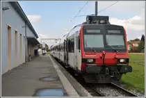 Augenschein am Ende des schweizerischen Eisenbahnnetzes im Pruntruter Zipfel. RE 3178 wartet am einzigen Kopfgleis in Delle auf die Abfahrtszeit Richtung Biel/Bienne. Noch ein Hinweis für Stefan: die gute Beiz in Delle gibts leider nicht mehr. (09.10.2015)