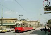 Wien WVB SL 167 (E1 4468 (Lohner 1967) + c2/3) Wiedner Hauptstraße / Karlsplatz am 16. Juli 1974. - Scan von einem Farbnegativ. Film: Kodacolor II. Kamera: Kodak Retina Automatic II.
