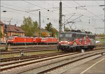 115 509-2 rangiert auf's Abstellgleis für die nächsten 2 Stunden. Singen, Oktober 2015.