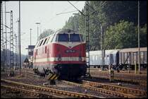 Reichsbahn Lok 118744 rangierte am 5.10.1991 im DB Grenzbahnhof Helmstedt.

