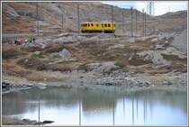 Auch der Diensttriebwagen 23201 ist auf dem Weg ins Depot nach Poschiavo. (08.10.2015)