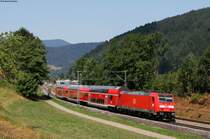 146 228-2  St.Georgen(Schwarzw)  mit dem RE 4725 (Karlsruhe Hbf-Konstanz) bei Gutach 7.8.15