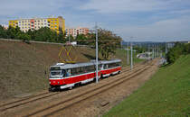 Mal wieder einen Blick ins schöne Brünn/Brno,  hier mal ein T3 Doppel 1632 + 1633 als Linei 1 in Ondrouškova, 27.08.2015. 