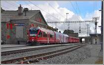 R1656 mit ABe 8/12 3502 ist in Ospizio Bernina eingetroffen. (08.10.2015)