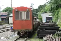 AFR Flachwagen mir Kabine 6027 am 06.Juni 2014 in der Fenchihu Station.