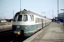 430 414 und 114 im April 1982 in Dortmund Hbf. (N-Zug nach Witten Hbf. - Hagen Hbf.)