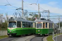 TW 530 besteckt als Linie 13 und TW 234 während einer Fotosonderfaht kurz nach der Haltestelle P+R Murpark, 18.10.2015