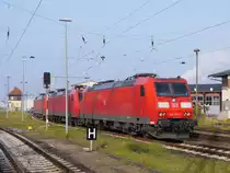185 175, 145 033 und 152 124 warten gemeinsam auf neue Einsätze; Wismar, 01.11.2015
