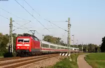 120 146-6 mit dem EC 113  (Frankfurt(Main)Hbf-München Hbf) bei Helmsheim 1.10.15
