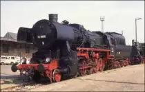 529900, eine mit Braunkohle beheizte Dampflok, am 26.5.1992 in der Fahrzeugausstellung im Güterbahnhof Halle an der Saale.