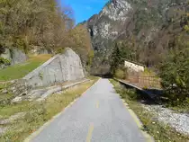 Blick auf den ehemaligen Bahnhof Pietratagliata an der alten Pontebbana. Aufgenommen am 8.11.2015
