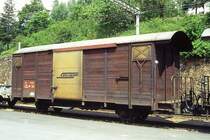 RhB - Gb 5069 am 28.06.1995 in Filisur - Gedeckter G�terwagen 2-achsig mit 1 offenen Plattform - Baujahr 1963 - JMR - Gewicht 7,52t - Ladegewicht 15,00t - L�P 9,14m - zul�ssige Geschwindigkeit Aufkleber 70 km/h - �2=01.02.1990 - Lebenslauf: ex K� 5069 - 1969 Gb 5069 - 05/1999a - 10/1999 Lb-v 7873 -  Hinweis: ge�ndete zul�ssige Geschwindigkeit, gescanntes Dia
