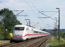 Ein ICE 1 durchf�hrt am 23.August 2015, als ICE 708 nach Hamburg-Altona, Gundelsdorf in Richtung Saalfeld.