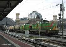 W�hrend der Bauarbeiten am Hauptbahnhof fahren alle G�terz�ge durch die Halle; hier ein Kesselwagenzug gezogen von Doppeltraktion zweier ex DR V100: 293.01 und 293.02 von ITL - Dresden, 07.03.2007
