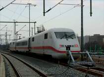 Der ICE-Messzug bestehend aus Messtriebkopf 410 101 - Mittelwagen - Messtriebkopf 410 102 �bernachtete vom 07. zum 08.03.2007 vor Dresden Hauptbahnhof.

