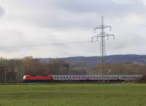 120 124-3 DB bei Gruben am 21.11.2015.