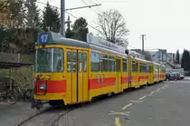 Seit kurzem sind in Rodersdorf zwei Be 4/6 der BLT abgestellt. Es handelt sich um die Wagen 106 und 115. Die Aufnahme stammt vom 15.11.2015.