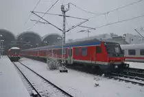 Hier eine RB77 (RB21112) von Neumünster nach Kiel Hbf., dieser Zug stand am 22.11.2015 in Kiel Hbf. Zuglok war 112 167.