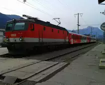 1144 261-5 mit R 4863 (Lienz - Spittal-Millstättersee) am 20.11.2015 bei der Abfahrt in Dellach im Drautal.
