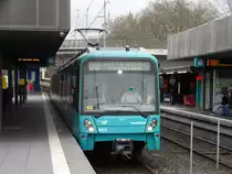 VGF Bombardier U5-50 Wagen 806+805 am 21.11.15 in Frankfurt am Main Heddernheim