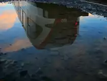 Auf den Kopf gestellt ,... 5063.13 wird erst am Montag Morgen als R4358 nach Graz fahren. Bis dahin verweilt er im Bahnhof Wies Eibiswald. 28.11.2015