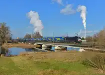 182 522 mit DGS 43945 am 27.11.2015 bei Plattling. 