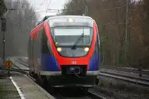 Die Euregiobahn (RB20) aus Düren nach Eschweiler-Sankt-Jöris und kommt aus Richtung Aachen-West,Laurensberg,Richterich und hält in Kohlscheid und fährt in Richtung Herzogenrath.
Bei Nieselregen am Mittag vom 29.11.2015.
