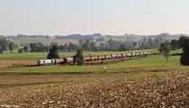 247 mit Kesselzug am 30.09.2015 bei Dorfen.