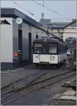 Der MOB Be 4/4 1007 (ex Bipperlisi) wartet im Atelier von Chernex auf seine Rangierfahrt. 
8. Dez. 2015